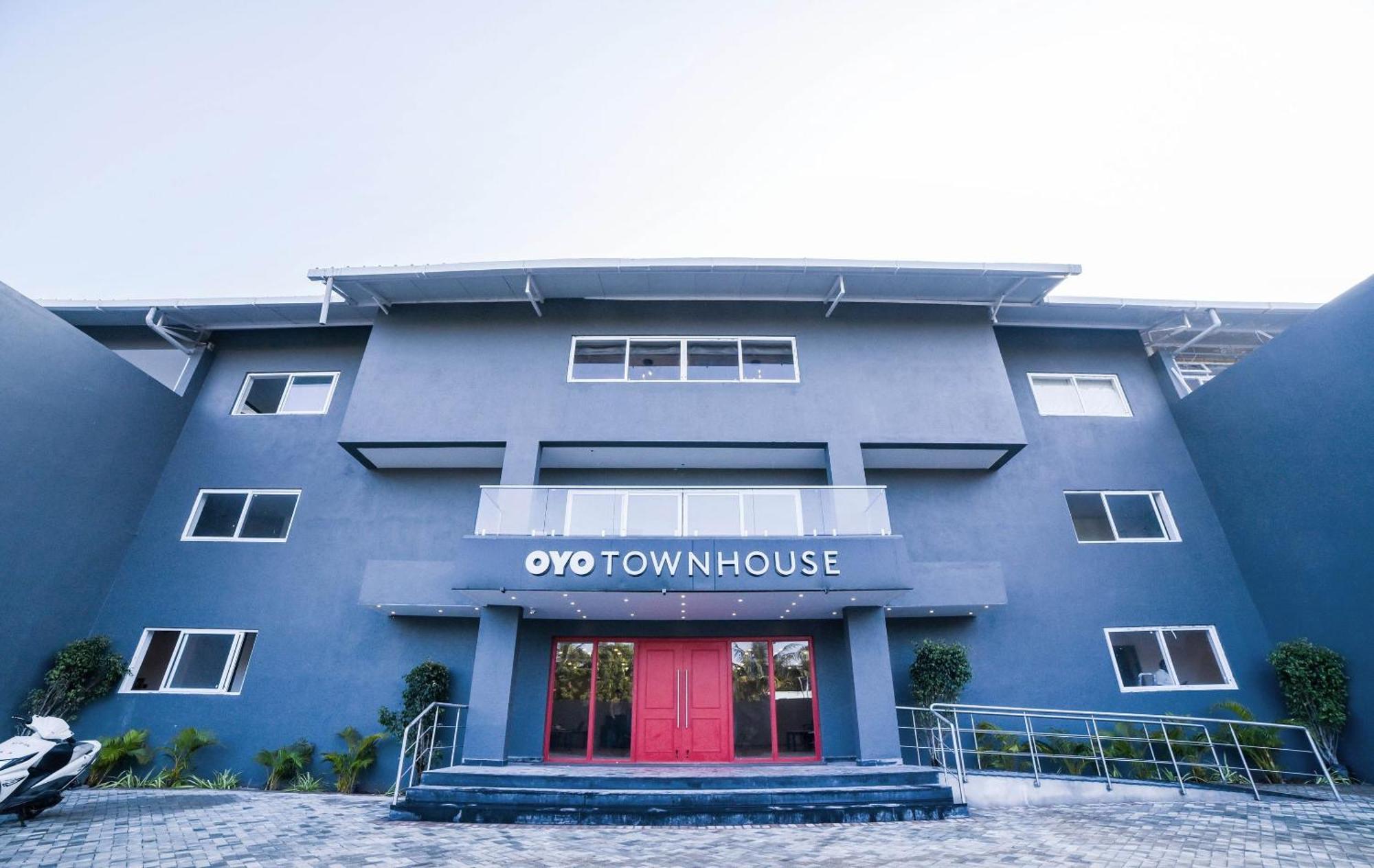 Townhouse 211 Laguna Ecr Near Juhu Beach Chennai Exterior photo